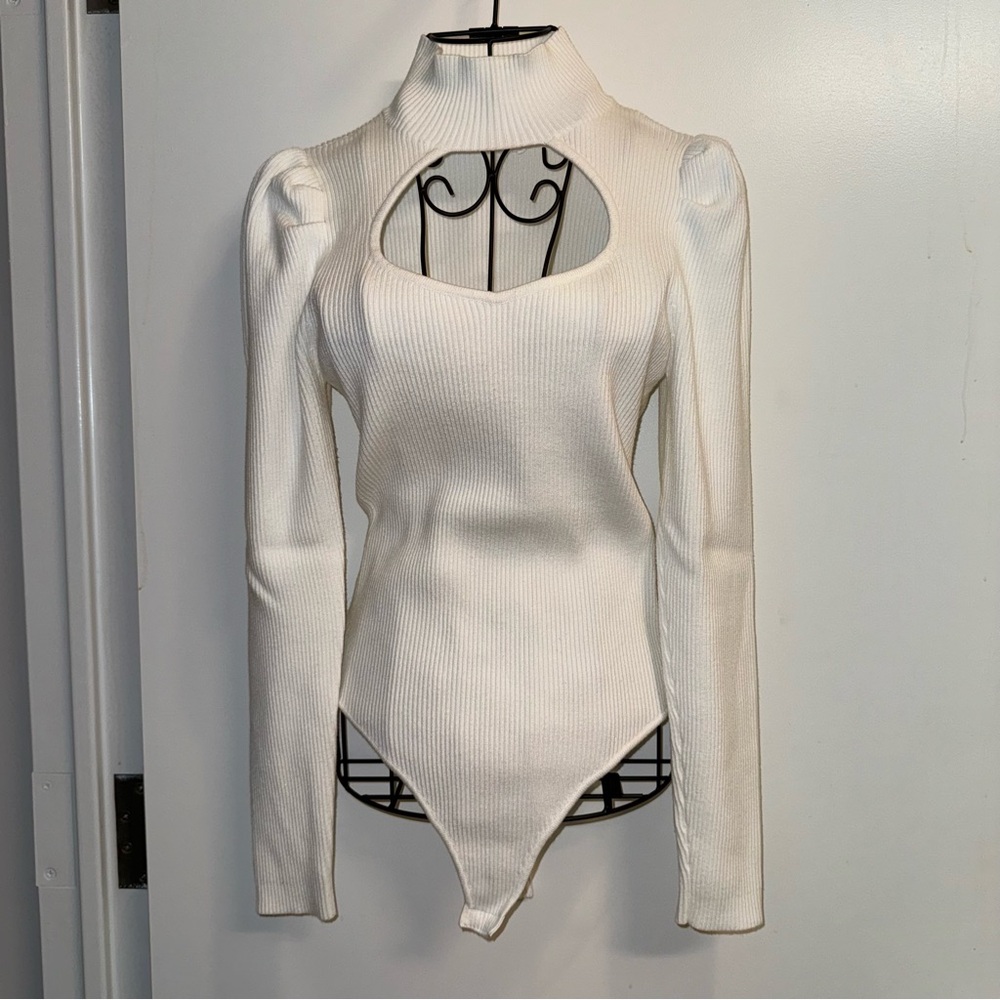 ASTR The Label Front Cutout Long Sleeve Sweater Bodysuit Cream - Picture 2 of 5